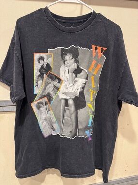 Whitney Houston Short Sleeve Stone Wash Graphic T-Shirt Size M Medium Black